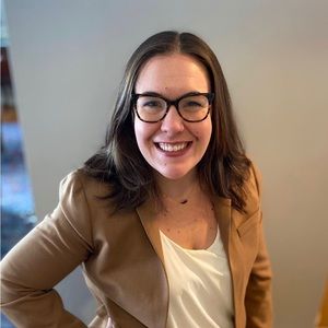 Meet your Posher, Casey